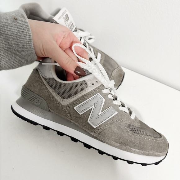 New balance classic 574 women’s 7.5 - Picture 2 of 7